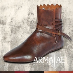 Maßgefertigte Stiefeletten...
