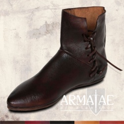 Maßgefertigte Stiefeletten...