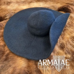100 % Schurwollfilz Hut mit breiter Krempe auf https://armatae.shop