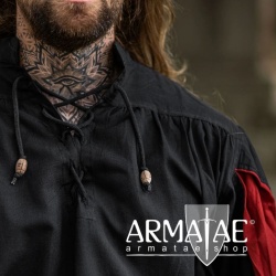 Landsknechthemd Albert in Schwarz Rot von Leonardo Carbone bei Armatae.shop Landsknechthemd Albert in Schwarz Rot von Leonardo Carbone bei Armatae.shop