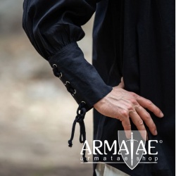 Piratenhemd Claude 2012s Schwarz von Leonardo Carbone bei Armatae.shop Piratenhemd Claude 2012s Schwarz von Leonardo Carbone bei Armatae.shop