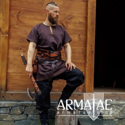 Leonardo Carbone Tunika Harbard Dunkelbraun 8752d auf https://armatae.shop
