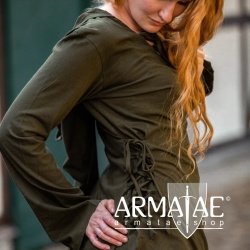 Oberteil Prinzessin Lea mit Kapuze Olivgrün bei Armatae.shop Oberteil Prinzessin Lea mit Kapuze Olivgrün bei Armatae.shop