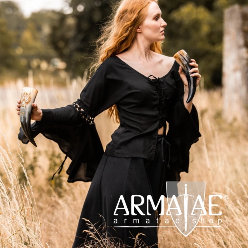 Mittelalter Bluse mit Trompetenärmel CARMEN 2095 Schwarz bei Armatae.shop Mittelalter Bluse mit Trompetenärmel CARMEN 2095 Schwarz bei Armatae.shop