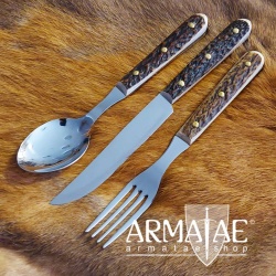 Original HACK Austria  Besteckset 3-tlg. mit Hirschhorngriffen auf https://armatae.shop Original HACK Austria  Besteckset 3-tlg. mit Hirschhorngriffen auf https://armatae.shop