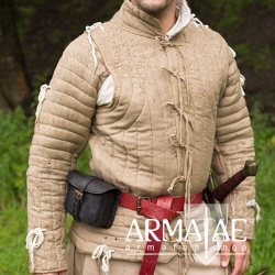 Epic Armoury Königlicher Gambeson Spätmittelalter in Fabre Desert Beige