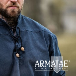 Leonardo Carbone bei Armatae.shop Mittelalter Hemd Ansbert Blau 2024bl Leonardo Carbone bei Armatae.shop Mittelalter Hemd Ansbert Blau 2024bl