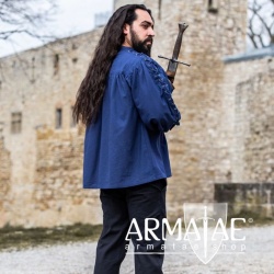 Mittelalterhemd Adrian mit Oesen Blau 2022bl von Leonardo Carbone bei Armatae.shop Mittelalterhemd Adrian mit Oesen Blau 2022bl von Leonardo Carbone bei Armatae.shop