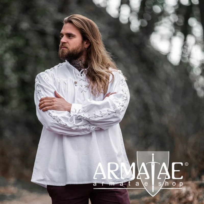 Mittelalterhemd mit Oesen Adrian Weiß 2022w von Leonardo Carbone bei Armatae.shop Mittelalterhemd mit Oesen Adrian Weiß 2022w von Leonardo Carbone bei Armatae.shop