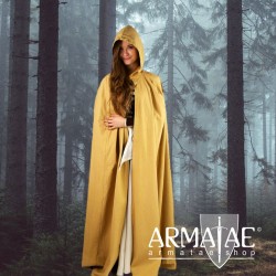 Großer Umhang mit Kapuze in 7 verschiedenen Farben auf https://armatae.shop Großer Umhang mit Kapuze in 7 verschiedenen Farben auf https://armatae.shop