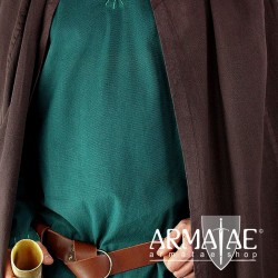 Großer Umhang mit Kapuze in 7 verschiedenen Farben auf https://armatae.shop Großer Umhang mit Kapuze in 7 verschiedenen Farben auf https://armatae.shop