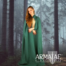Großer Umhang mit Kapuze in 7 verschiedenen Farben auf https://armatae.shop Großer Umhang mit Kapuze in 7 verschiedenen Farben auf https://armatae.shop