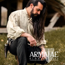 Leonardo Carbone Biesenhemd Oswald in Farbe Natur auf https://armatae.shop Leonardo Carbone Biesenhemd Oswald in Farbe Natur auf https://armatae.shop