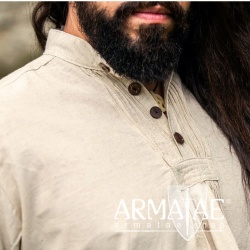 Leonardo Carbone Biesenhemd Oswald in Farbe Natur auf https://armatae.shop Leonardo Carbone Biesenhemd Oswald in Farbe Natur auf https://armatae.shop