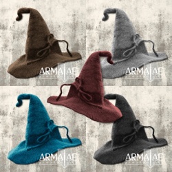 Leonardo Carbone Zaubererhut aus Wolle "MERLIN" auf https://armatae.shop