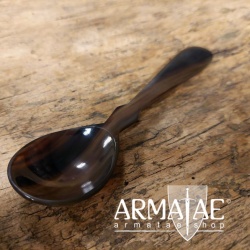 Löffel aus poliertem und versiegeltem Horn in mittlerer Größe bei https://armatae.shop Löffel aus poliertem und versiegeltem Horn in mittlerer Größe bei https://armatae.shop