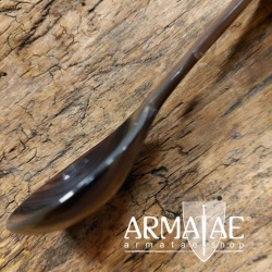 Löffel aus poliertem und versiegeltem Horn in mittlerer Größe bei https://armatae.shop Löffel aus poliertem und versiegeltem Horn in mittlerer Größe bei https://armatae.shop