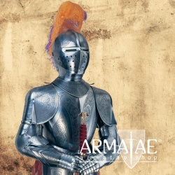Replik einer prunkvoll geätzten und gebläuten Rüstung aus der königlichen Rüstkammer in Madrid auf https://armatae.shop