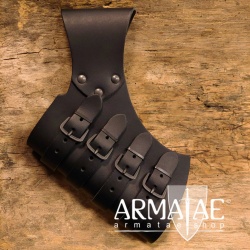 Schwerthalter aus Leder mit 4 Schnallen auf https://armatae.shop
