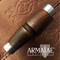 Alotrium Griff für Rapier, Degen, Dolch aus Holz mit Stahlzwingen auf https://armatae.shop