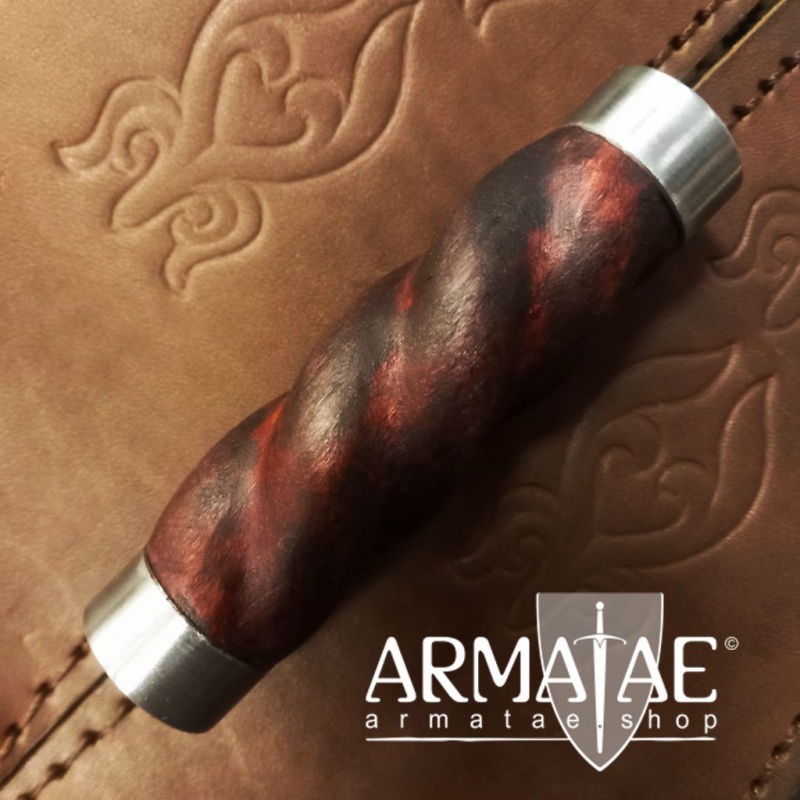 Alotrium Griff für Rapier, Degen, Dolch aus Holz mit Stahlzwingen auf https://armatae.shop Alotrium Griff für Rapier, Degen, Dolch aus Holz mit Stahlzwingen auf https://armatae.shop