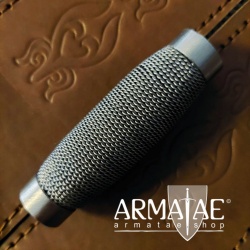 Alotrium Griff für Rapier, Degen, Dolch aus Holz mit Stahlzwingen auf https://armatae.shop