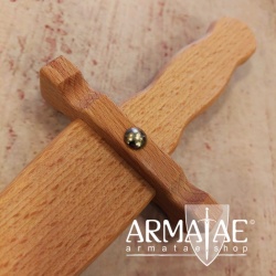 Wikinger Holzschwert aus Buchenholz geölt auf https://armatae.shop Wikinger Holzschwert aus Buchenholz geölt auf https://armatae.shop