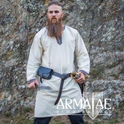 Armatae.shop Tunika Halvor Natur ALC-2084r von Leonardo Carbone Armatae.shop Tunika Halvor Natur ALC-2084r von Leonardo Carbone