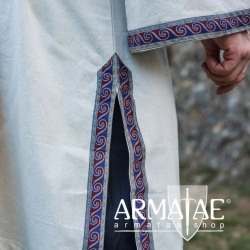 Armatae.shop Tunika Halvor Natur ALC-2084r von Leonardo Carbone Armatae.shop Tunika Halvor Natur ALC-2084r von Leonardo Carbone