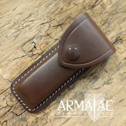 Lederetui für Taschenmesser mit max. 12 cm Grifflänge bei https://armatae.shop