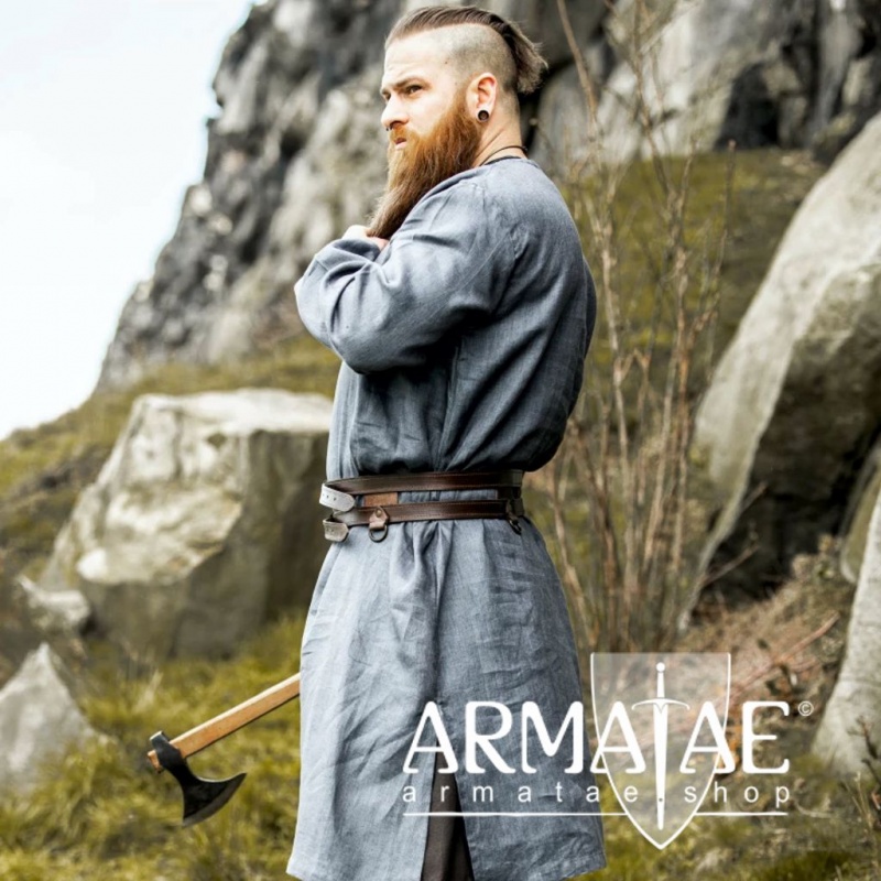 Leonardo Carbone Leinentunika Halvar 1097blgr Blaugrau auf https://armatae.shop Leonardo Carbone Leinentunika Halvar 1097blgr Blaugrau auf https://armatae.shop
