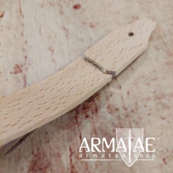 Kinder Bogen 70 cm mit 2 Pfeilen auf https://armatae.shop Kinder Bogen 70 cm mit 2 Pfeilen auf https://armatae.shop