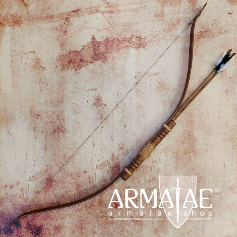 Kinder Bogen 120 cm mit 2 Pfeilen auf https://armatae.shop Kinder Bogen 120 cm mit 2 Pfeilen auf https://armatae.shop
