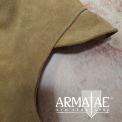 Wildleder Wams, Lederwams, Rüstwams aus Rauleder bzw. dickem Veloursleder auf https://armatae.shop Wildleder Wams, Lederwams, Rüstwams aus Rauleder bzw. dickem Veloursleder auf https://armatae.shop