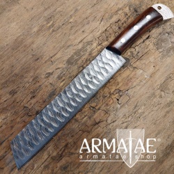 Kochmesser aus echtem Damaszenerstahl komplett mit Kullen besetzt und Griff aus Walnussholz auf https://armatae.shop