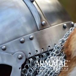 Wikinger Helm mit Brünne 2 mm Stahl auf https://armatae.shop