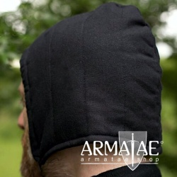 Epic Armoury Unterkappe / Polsterhaube auf https://armatae.com