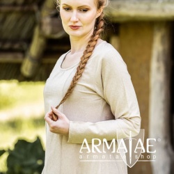 Schlichtes Unterkleid "Scarlet" Hanffarben 4839 von Leonardo Carbone auf https://armatae.shop Schlichtes Unterkleid "Scarlet" Hanffarben 4839 von Leonardo Carbone auf https://armatae.shop