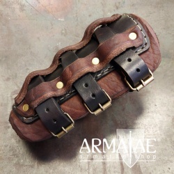 Schaukampf Armschutz VIKING exklusiv bei https://armatae.shop Schaukampf Armschutz VIKING exklusiv bei https://armatae.shop