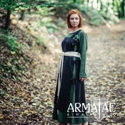 Überkleid "Hildegard" Schwarz auf https://armatae.shop Überkleid "Hildegard" Schwarz auf https://armatae.shop