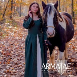 Mittelalterkleid "Larina" Grün/Natur auf https://armatae.shop Mittelalterkleid "Larina" Grün/Natur auf https://armatae.shop