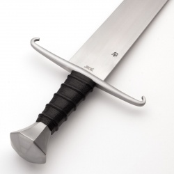 Einschneidiges Schwert aus der Royal Armouries Collection auf https://armatae.shop Einschneidiges Schwert aus der Royal Armouries Collection auf https://armatae.shop