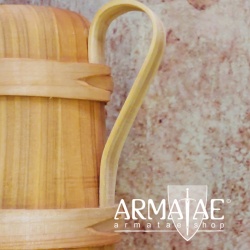 Bierkrug Eiche geölt, mit Kirschholz gebunden auf https://armatae.shop Bierkrug Eiche geölt, mit Kirschholz gebunden auf https://armatae.shop