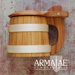 Bierkrug Queen Mary Eiche mit Deckel auf https://armatae.shop