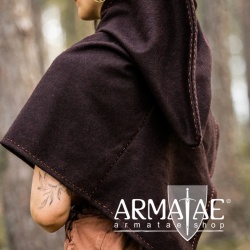 Skjoldehamm Gugel aus hochwertigem Wollmix in Farbe Braun auf https://armatae.shop Skjoldehamm Gugel aus hochwertigem Wollmix in Farbe Braun auf https://armatae.shop