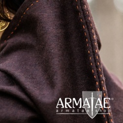 Skjoldehamm Gugel aus hochwertigem Wollmix in Farbe Braun auf https://armatae.shop Skjoldehamm Gugel aus hochwertigem Wollmix in Farbe Braun auf https://armatae.shop