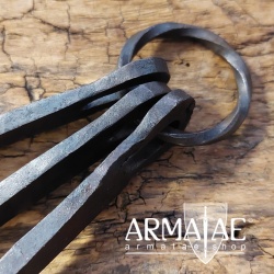Schlüsselbund antik geschmiedet Art. ABMULF-CP-27 auf https://armatae.shop Schlüsselbund antik geschmiedet Art. ABMULF-CP-27 auf https://armatae.shop