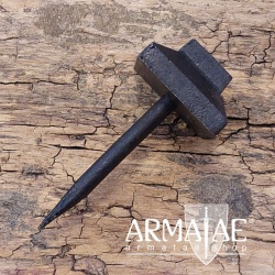 Nagel mit großem Zierkopf handgeschmiedet Art. Nr.: AMW83381PC auf https://armatae.shop Nagel mit großem Zierkopf handgeschmiedet Art. Nr.: AMW83381PC auf https://armatae.shop