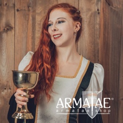 Großer Pokal, Kelch aus vernickeltem Messing mit 220 mm Höhe auf https://armatae.shop Großer Pokal, Kelch aus vernickeltem Messing mit 220 mm Höhe auf https://armatae.shop