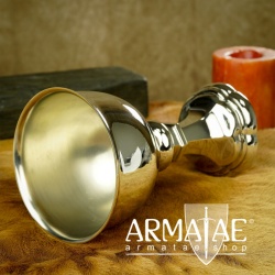 Großer Pokal, Kelch aus vernickeltem Messing mit 220 mm Höhe auf https://armatae.shop Großer Pokal, Kelch aus vernickeltem Messing mit 220 mm Höhe auf https://armatae.shop